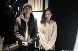 方大同家里有钱吗？开公司签约一名女歌手撞脸王诗安