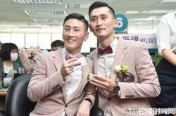 导演叶天伦感动好友今结婚了 藏男友10年向家人出柜