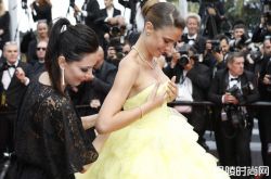 巴西辣模Fernanda Liz戛纳红毯走光