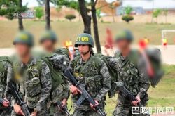 SHINee成员珉豪爆当兵辛酸 洗澡被盯内裤被偷