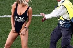Kinsey Wolanski丁字裤闯欧冠决赛走红 