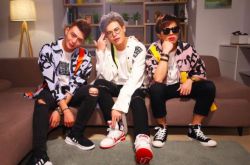 台湾网红圣结石把圣嫂私生活写进歌 没刮的腋窝再呛邋遢界钻石