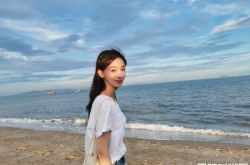 吴谨言谈及成名前的点滴 穷到银行户只有200块