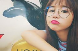 穆雅斓是怎么红的？搞怪无厘头的女神经