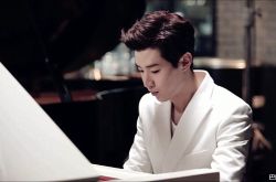 刘宪华父母是谁？为什么韩国出道