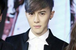 唐禹哲真的那么聪明吗学历是什么？爆与21岁女友拍拖热恋