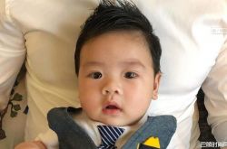 乐基儿曝儿子百日正面照 100%复制大眼萌翻