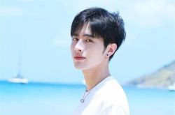 贵州罗正家庭背景揭秘 村落出来的穷小子