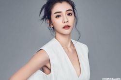 李毓芬姐姐照片曝光 一家人颜值在线