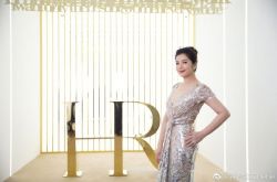 钟楚红59岁爆乳网惊 美了一辈子