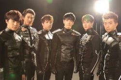 人气男团2PM全员合体 惹哭一票粉丝什么时候开唱
