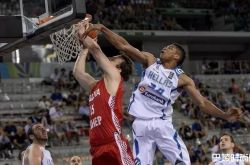 nba字母哥有多强 希腊队告负巴西心疼字母哥