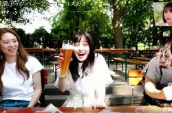 偶遇桥本环奈素颜嗑烧肉 看着长胖啦