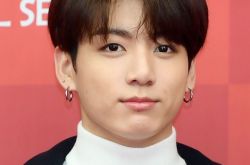 BTS柾国爆休假时谈恋爱 BIG HIT否认恋情属实