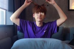 HYUK因视网膜剥离进行手术 月底如常参与VIXX演唱会