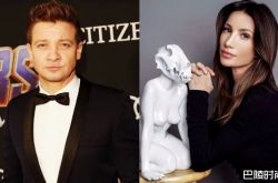 鹰眼杰瑞米雷纳名模妻爆拿枪塞自己嘴