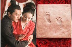 冯绍峰婚戒没有了 傻笑回答老婆没给