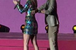 陈正飞摸霉霉道歉 泰勒中国见面会粉丝怒了