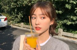 七七duebass多大了 百万网红进军演艺圈素颜现身