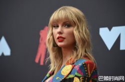 霉霉泰勒14年心血被绑架 旧歌全拜了心痛发文求助