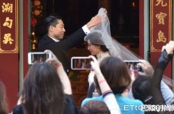 林志玲AKIRA中文誓词 相识8年牵手回到爱情原点