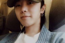 偶遇华晨宇吃烧烤 帮粉丝买单获赞