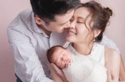 吴淑敏破尺度孕妇写真 甜抱爱子老公脸歪了