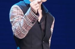 裴珍映女友是谁？直播爆料引风波经纪公司出面道歉