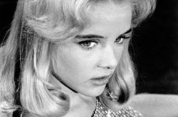 永远的洛丽塔苏·莱恩去世 享年73岁