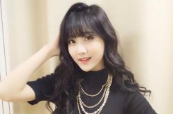 冯薪朵和李艺彤事件揭秘 辞去N队队长职务是怎么回事