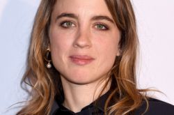 阿黛拉·哈内尔12岁遭性骚扰3年 恶魔导演被捕了