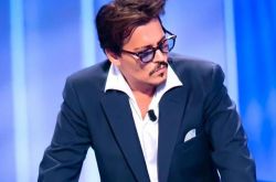 强尼德普遭家暴几乎断指 艾梅柏·希尔德黑历史被挖出