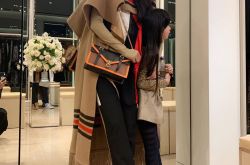 包子妹Grace长大啦 9岁超越170cm妈妈胸口