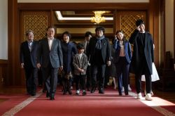 韩总统设宴款待寄生虫主创 大赞奉俊昊感到骄傲