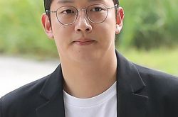 坚决具荷拉公开恩爱片 同一法官再审N号房被骂