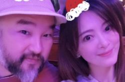 痛失老婆刘真 辛龙灵堂吐真心话旁人全哭了