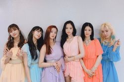 A PINK出道9周年 《MOMENT》告白粉丝