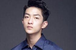 屈楚萧是怎么凉的？耍大牌被女友DISS是怎么回事