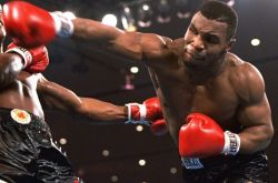 53岁拳王泰森复出打比赛 最新猛拳速度曝光