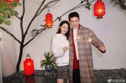 赵丽颖1岁儿子正面照曝光