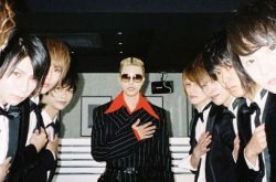 罗兰牛郎店宣告歇业 新冠肺炎亏钱撑不住了