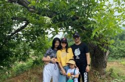 章子怡继女小苹果正面照曝光 