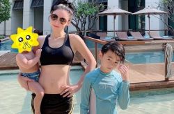 张柏芝外套遮不住肚子凸起 这是怀第四胎了吗？