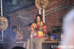 严咏能心肌梗塞猝逝 打狗乱歌团得金曲奖