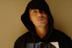 余文乐电竞战队叫什么？动怒大骂说了什么