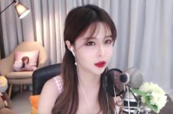 斗鱼苏恩直播睡觉被警告 哭穷被粉丝骂