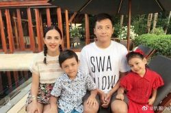 刘烨儿子诺一长大了 大眼瓜子脸混血颜超精致