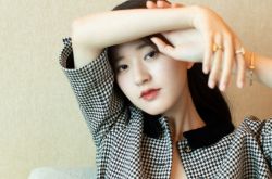 赵露思无修图身材曝光 腿和身体一样短