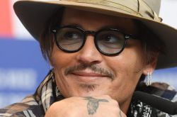 强尼德普被换角人气暴涨 代言香水销量爆增23%