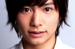 小泽廉控制女友超过5年 惨遭经纪公司开除